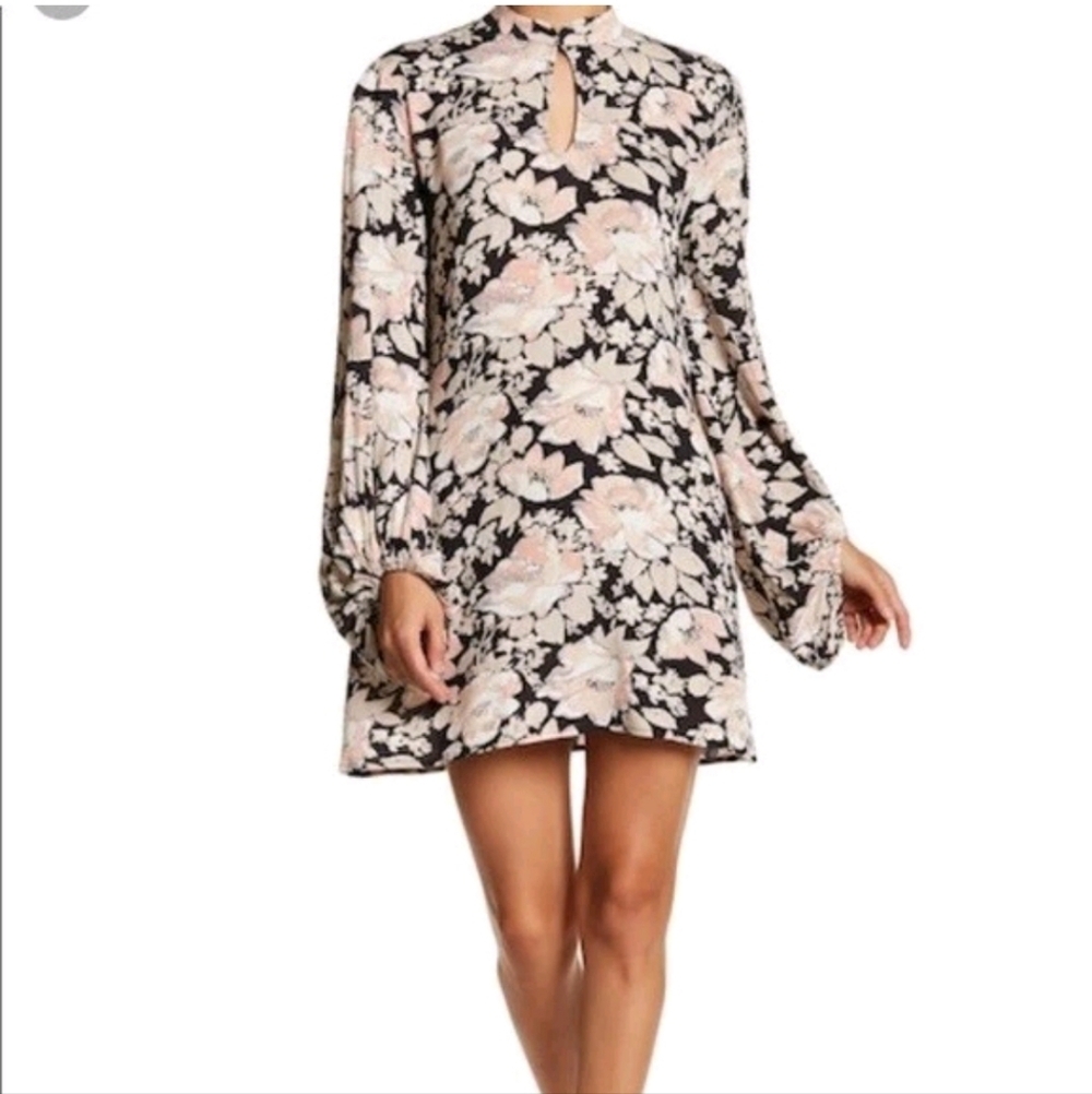 Wild Pearl Women's Boho Black & Pink Floral Long Balloon Sleeve Mini Dress | Med